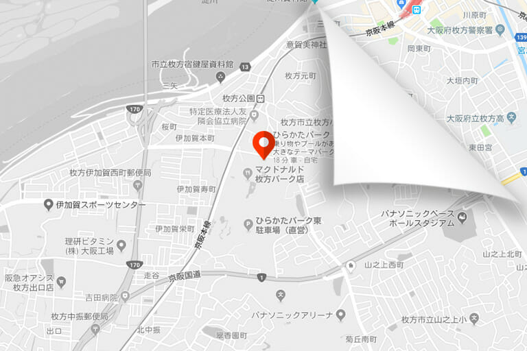 Googlemap モノクロ 地図でピンのみ赤色にするカスタマイズ ものくろぼっくす